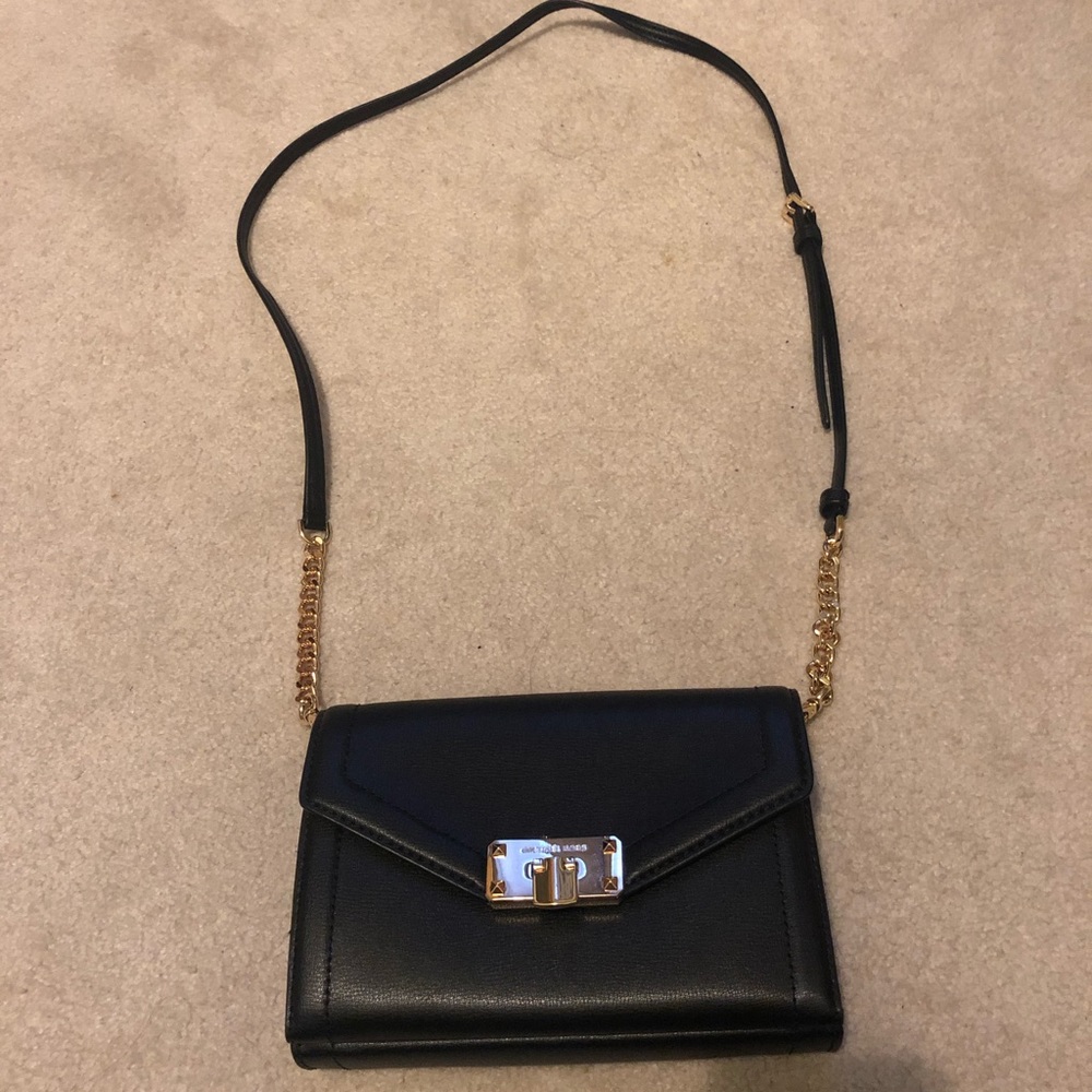 Michael Kors Black Kinsley Wallet Medium Crossbody